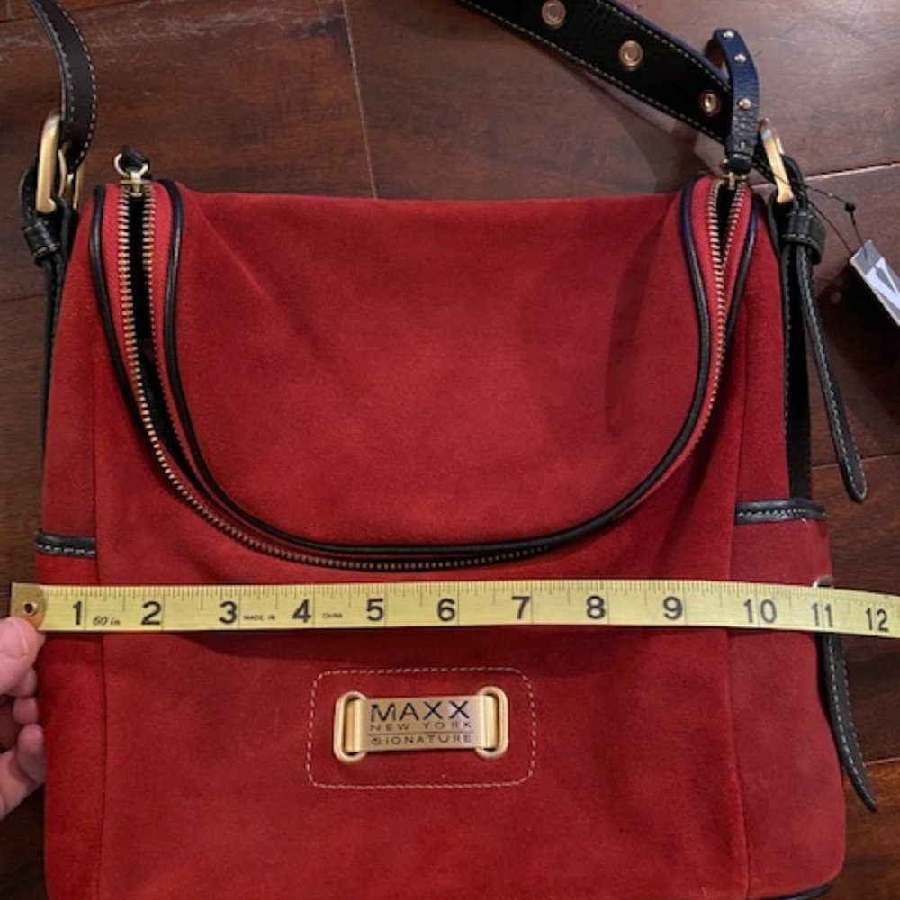 Maxx New york cranberry red Suede messenger bag and wristlet NWT - Picture 7 of 8